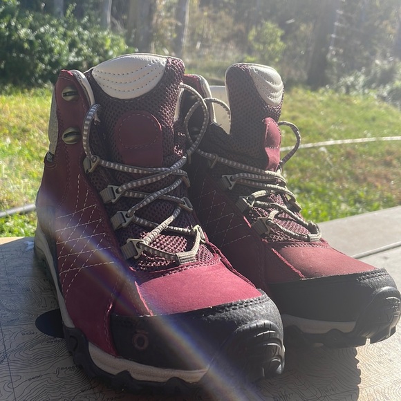 Brand new Oboz trail boots. Waterproof. Worn once around the backyard. - Picture 3 of 6